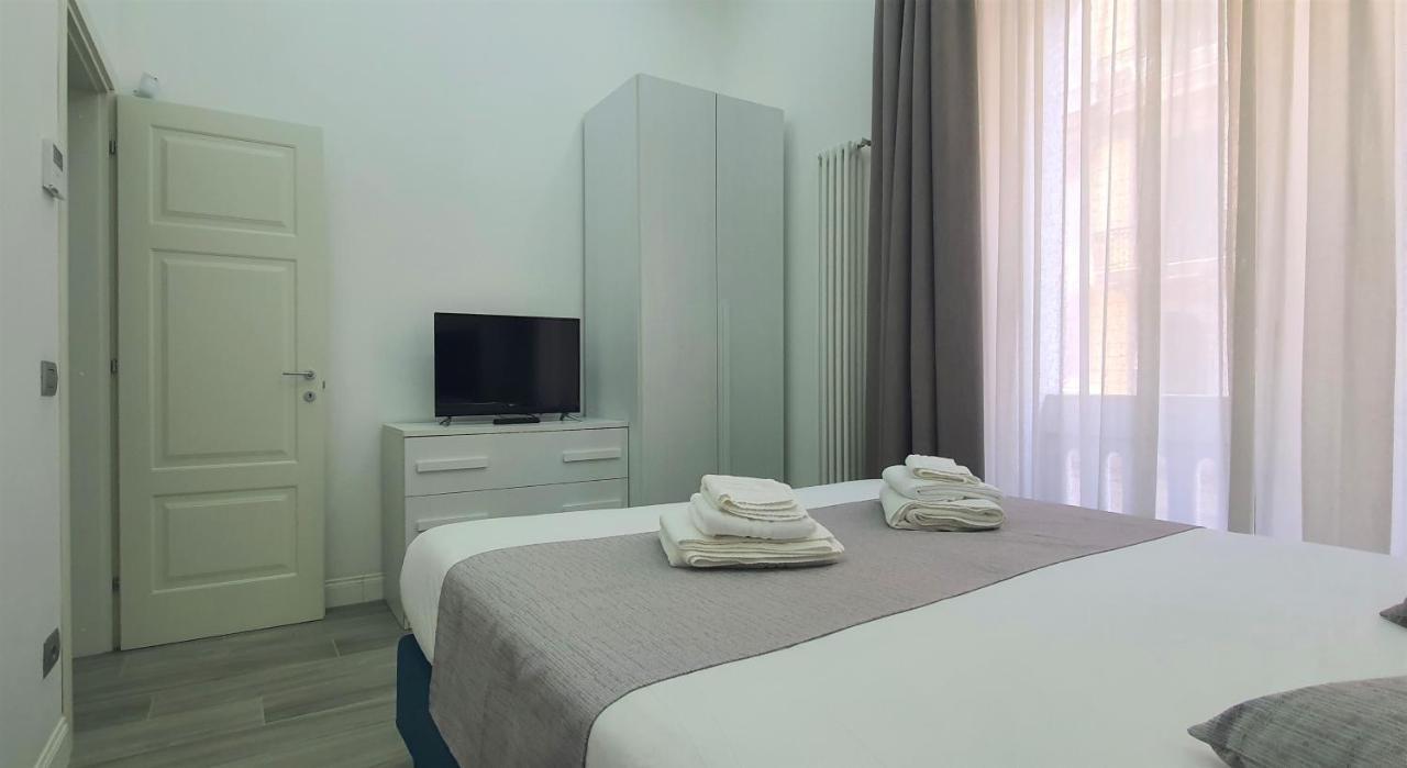 Duomo Platinum Apartments Неаполь Екстер'єр фото